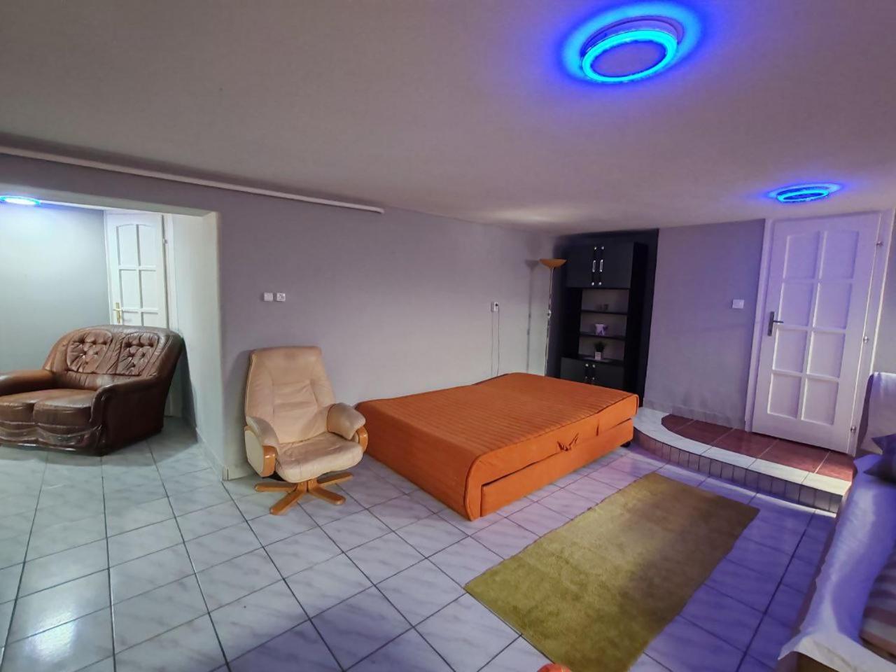 Hajnal Apartman Hajdúszoboszló Exterior foto