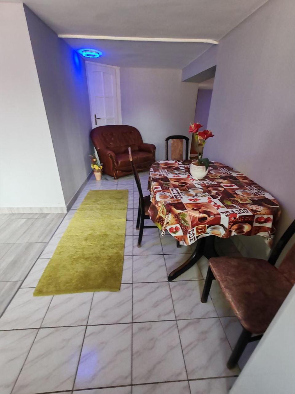 Hajnal Apartman Hajdúszoboszló Exterior foto