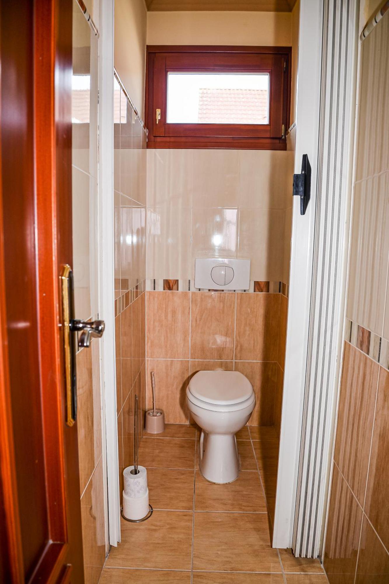 Hajnal Apartman Hajdúszoboszló Exterior foto