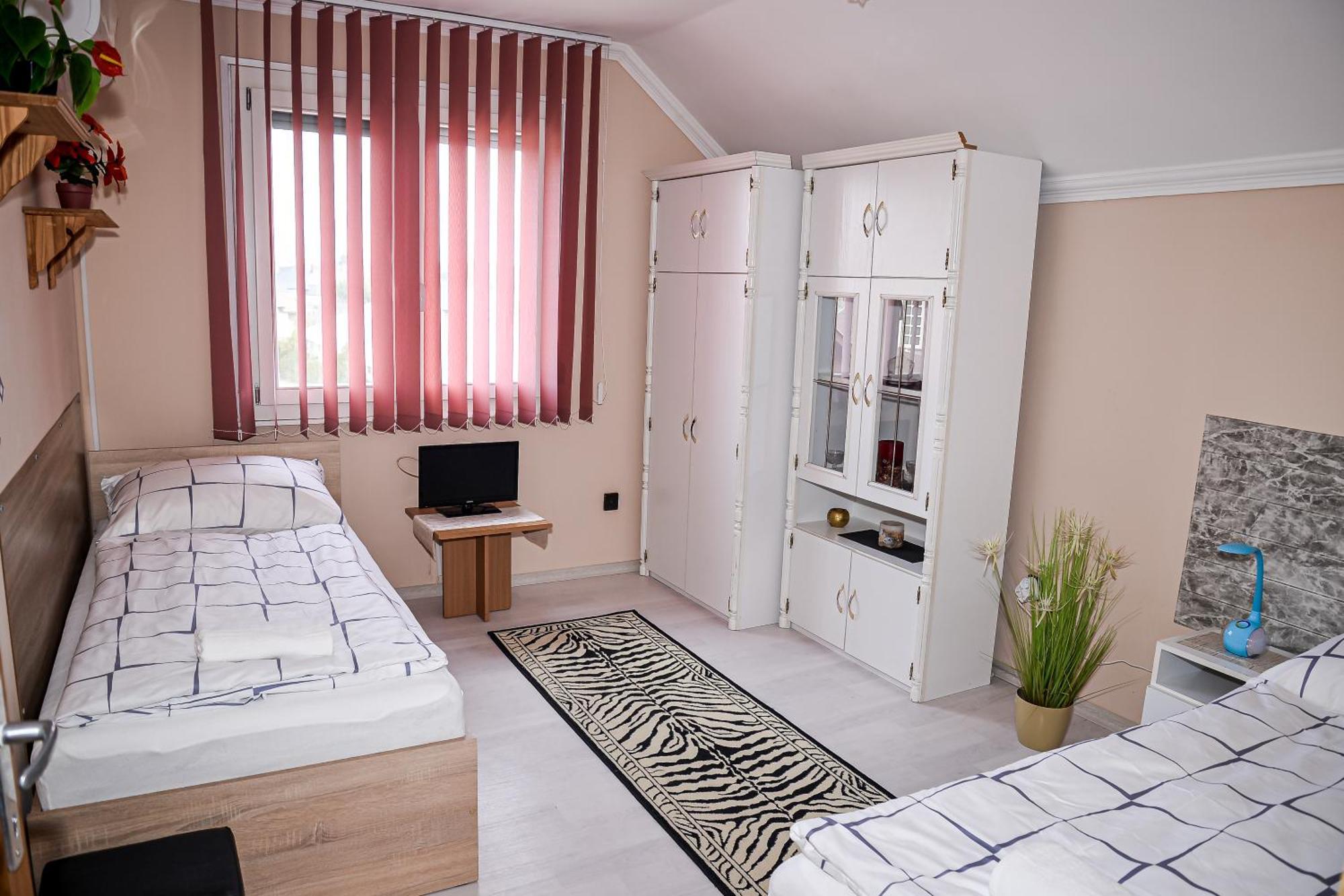Hajnal Apartman Hajdúszoboszló Exterior foto